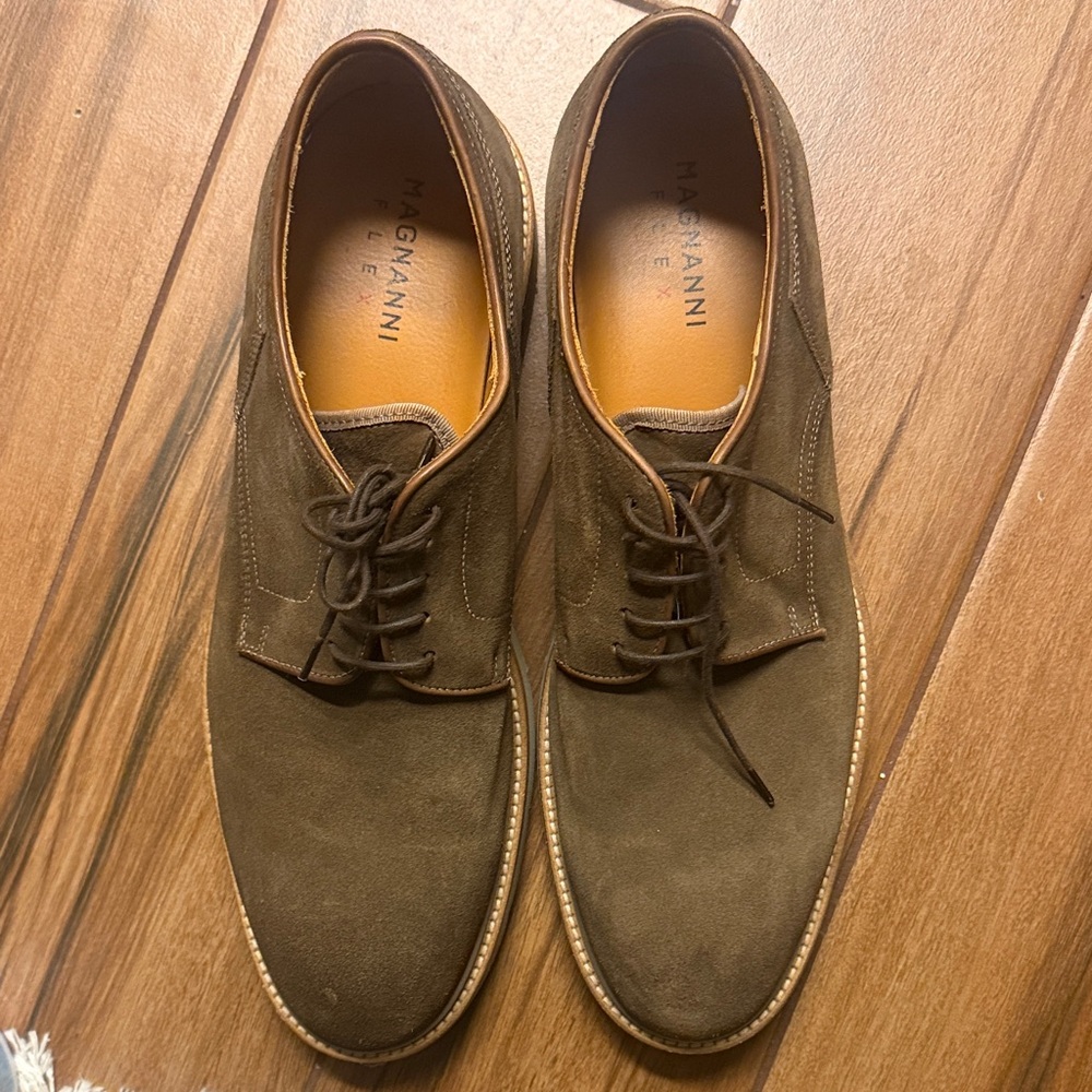Magnanni Men's Brown Suede Derbies (MARTON style maybe?)
Shoes sz 12